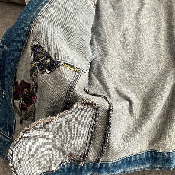 Honey Punch Embroidered Jean Jacket - Picture 5 of 6